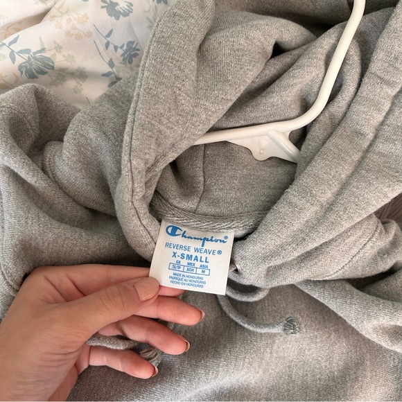 Champion Reverse Weave hoodie - Picture 6 of 8